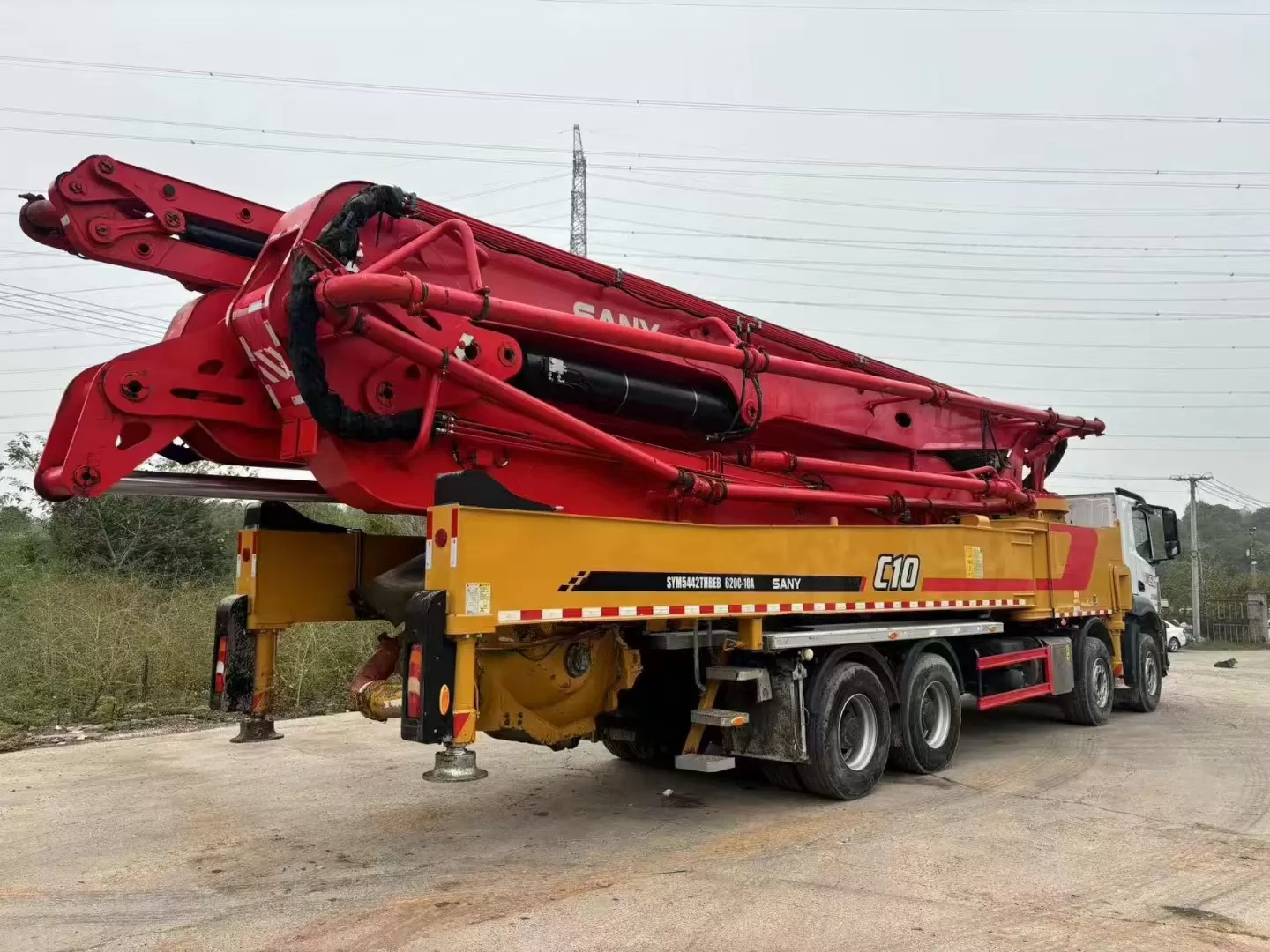 carro de bomba de concreto montado em caminhão de alta qualidade 2021 sany boom pump 62m em chassi benz