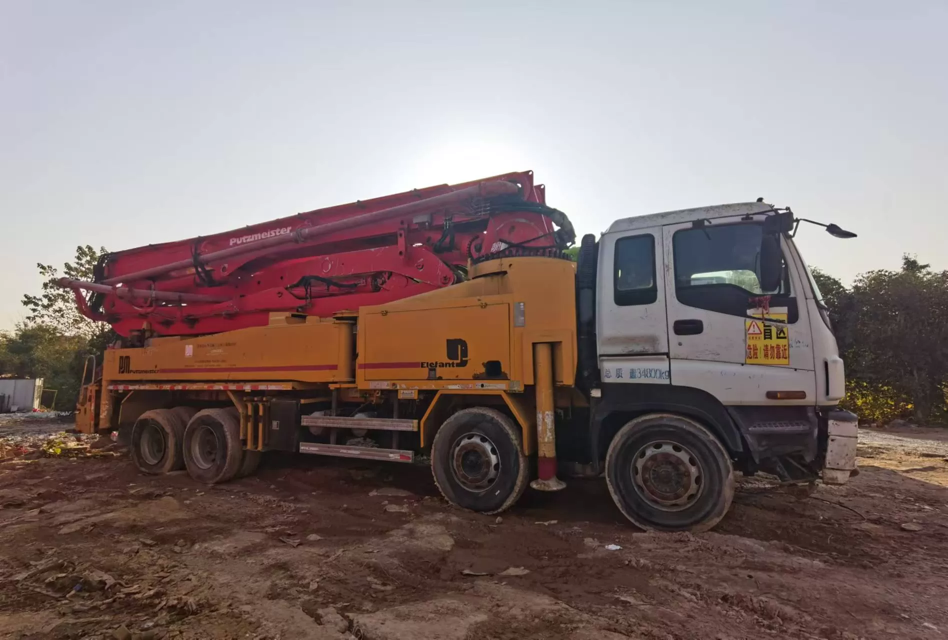 2010 putzmeister original de boa qualidade 46m carro com bomba de concreto montado em caminhão no chassi isuzu