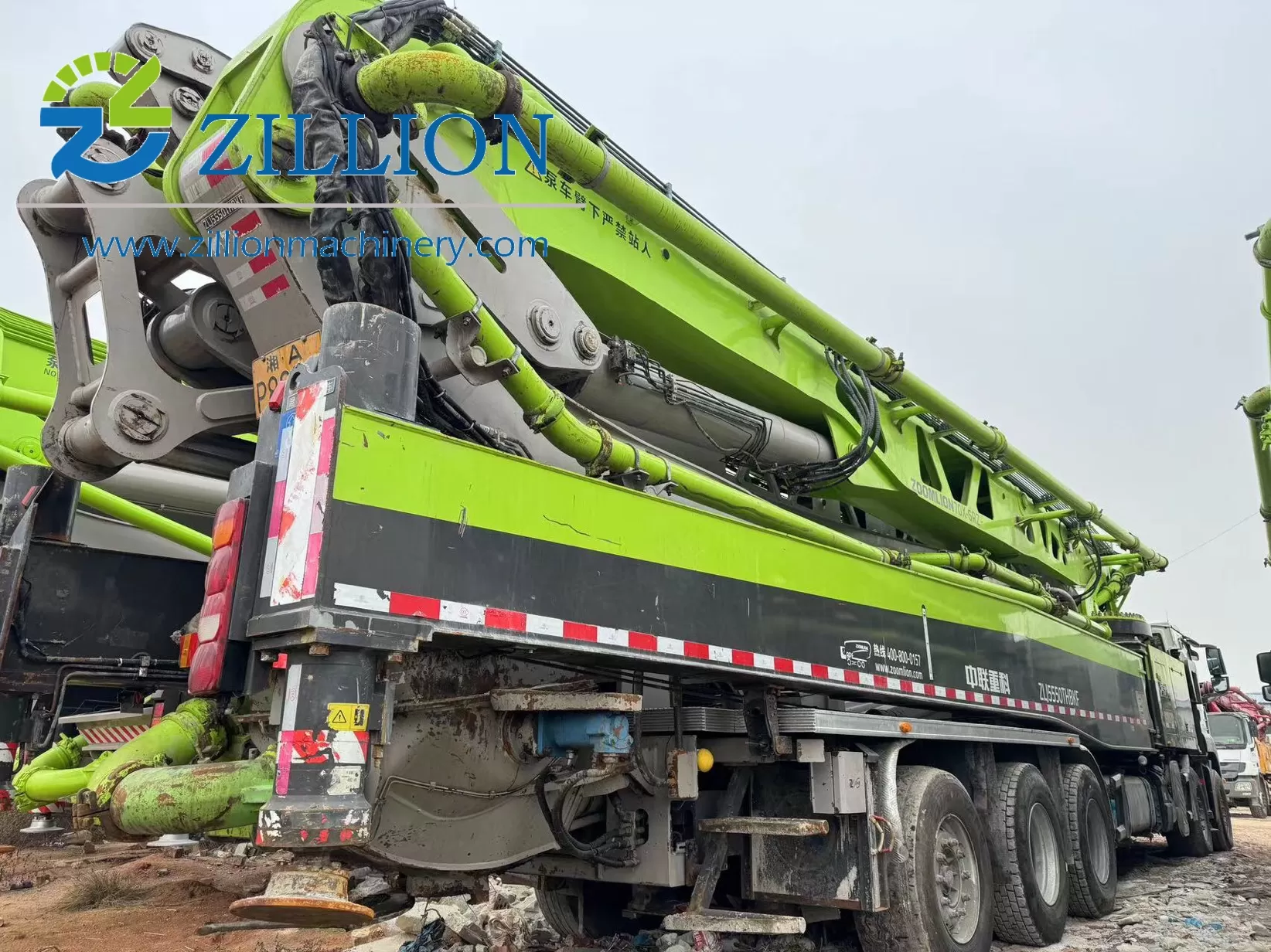 2022 zoomlion carro bomba de concreto montado em caminhão com lança longa de 70 m no chassi sitrak